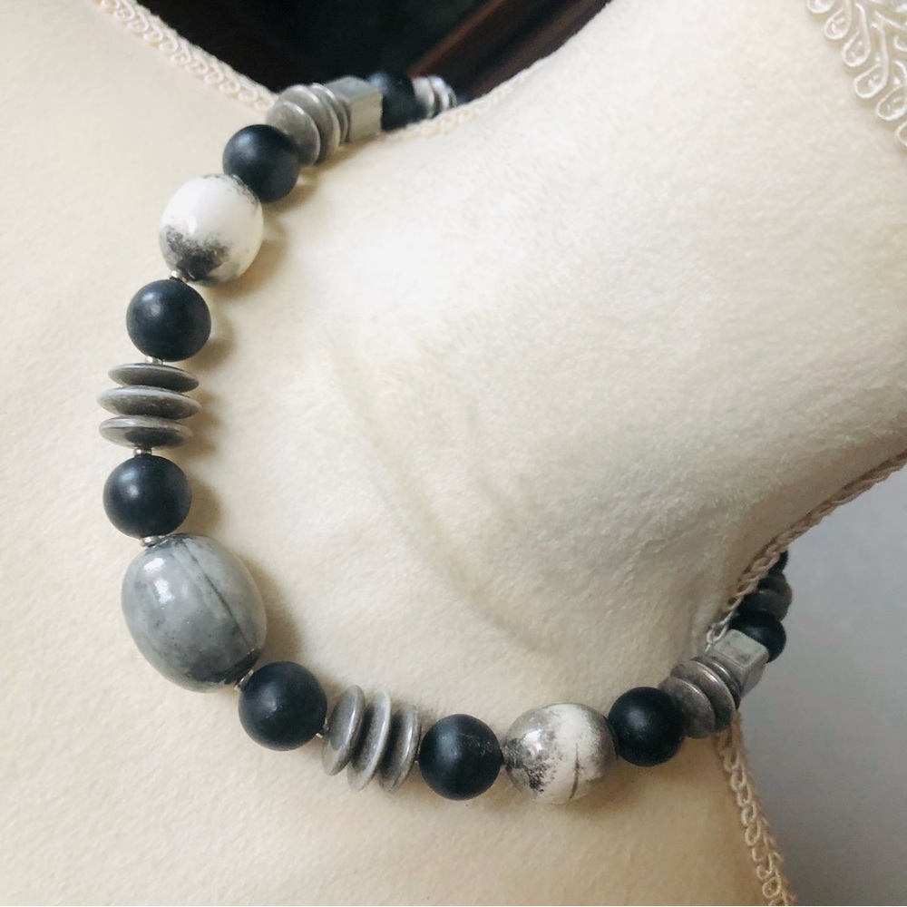 Vintage 80s gray ceramic bead necklace
